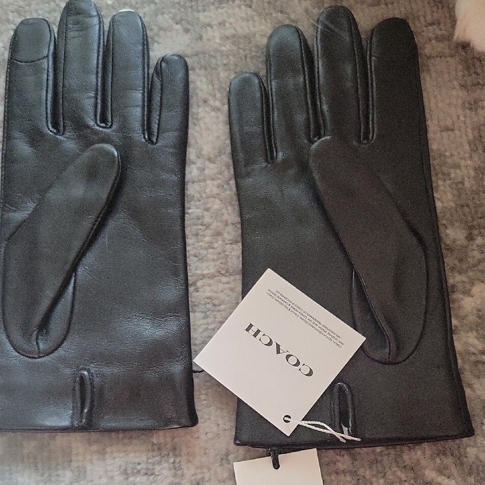 Coach Black Leather Gloves - Picture 2 of 3